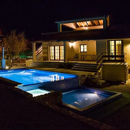 Nabucco Villa Kras